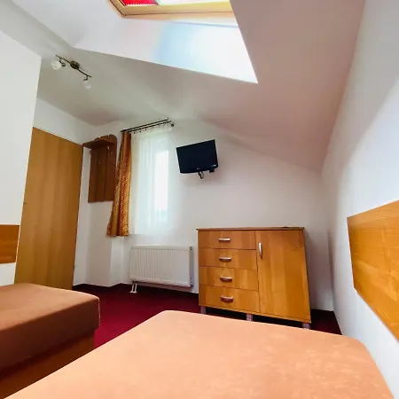 בית אירוח Carmen *